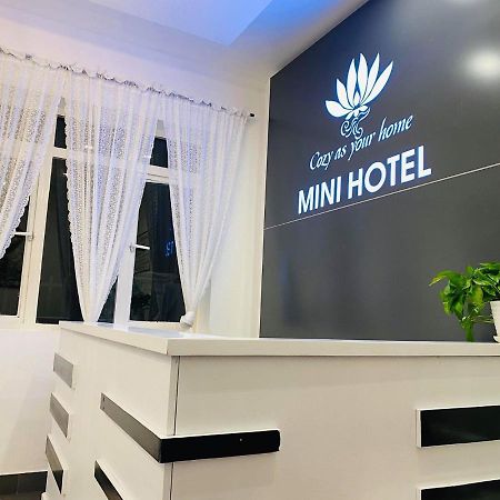 Hotel Mini Phu Tho エクステリア 写真